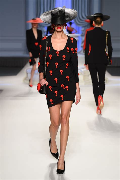 Moschino online shopping